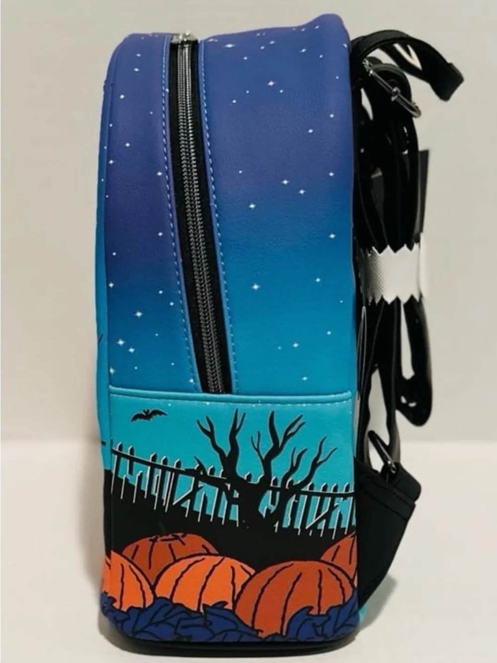 Loungefly Disney NWT Stitch Pumpkin Glow-in-the-Dark Mini Backpack & Wallet - Picture 3 of 9